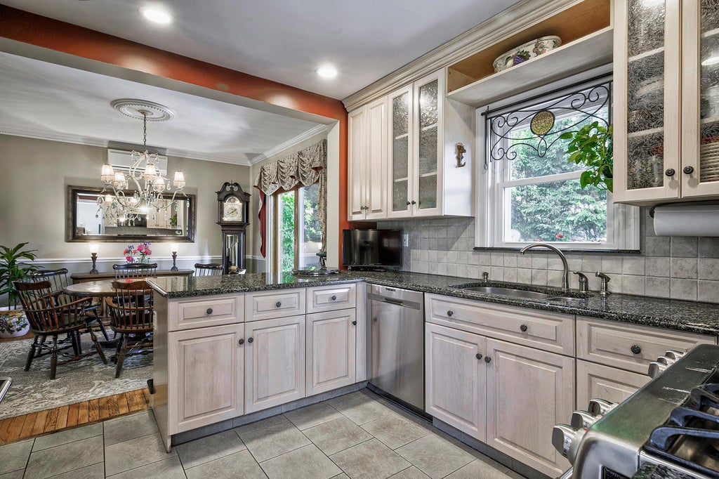 21 of 41 - 23 South Sixth St., Locust Valley, NY