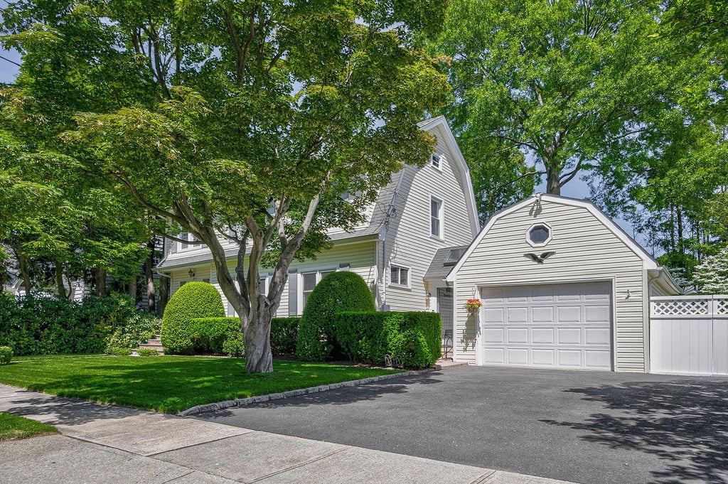 40 of 41 - 23 South Sixth St., Locust Valley, NY