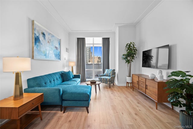 1 Renaissance Square # 10b, White Plains