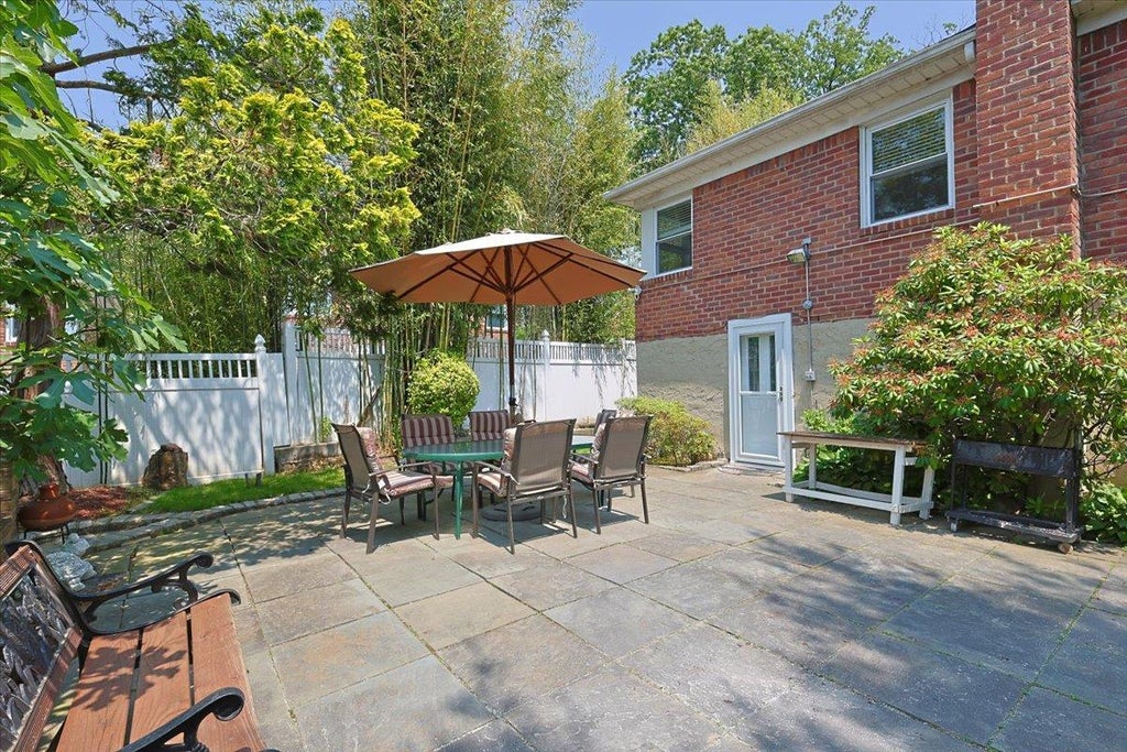 26 of 32 - 50-54 Deepdale Place, Little Neck, NY