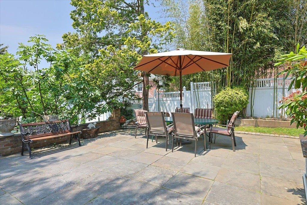 27 of 32 - 50-54 Deepdale Place, Little Neck, NY
