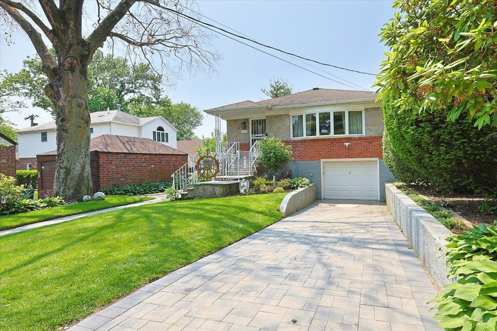 29 of 32 - 50-54 Deepdale Place, Little Neck, NY