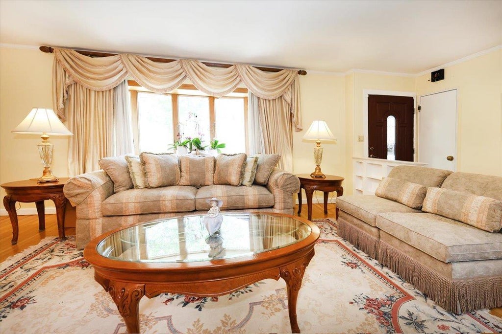7 of 32 - 50-54 Deepdale Place, Little Neck, NY