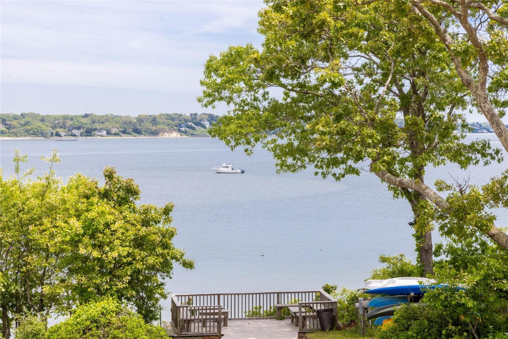 26 of 28 - 6 Bay View Drive, Hampton Bays, NY