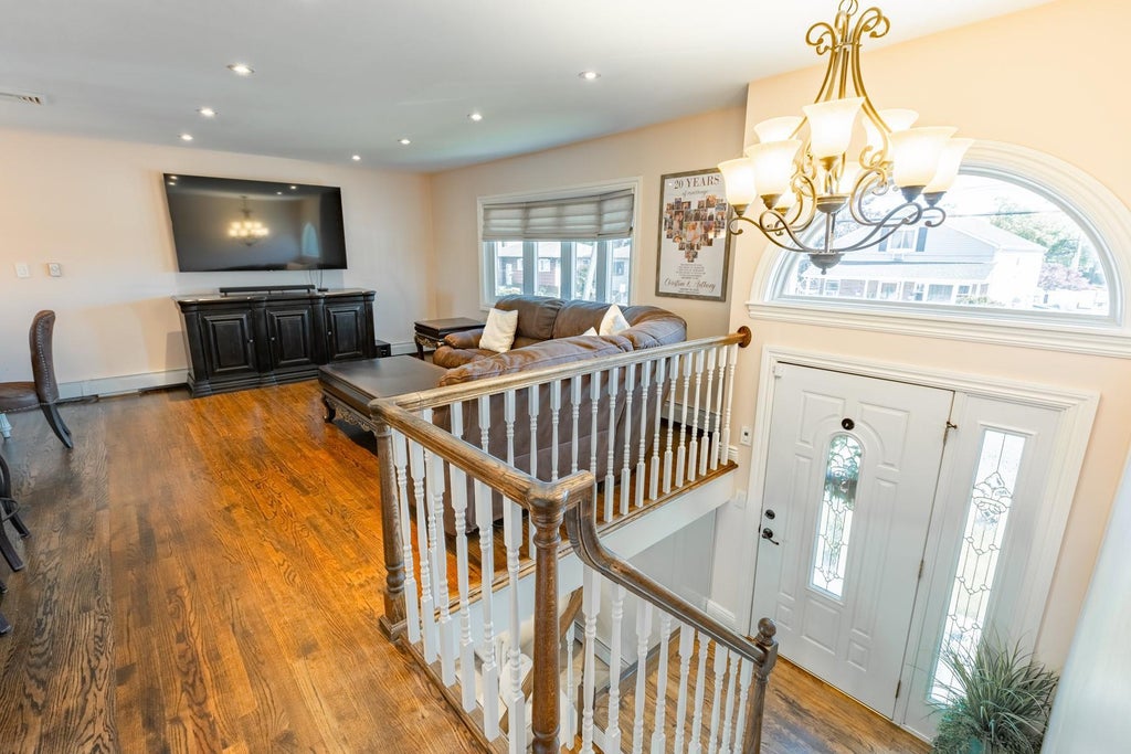 11 of 30 - 147 Mott St., Oceanside, NY