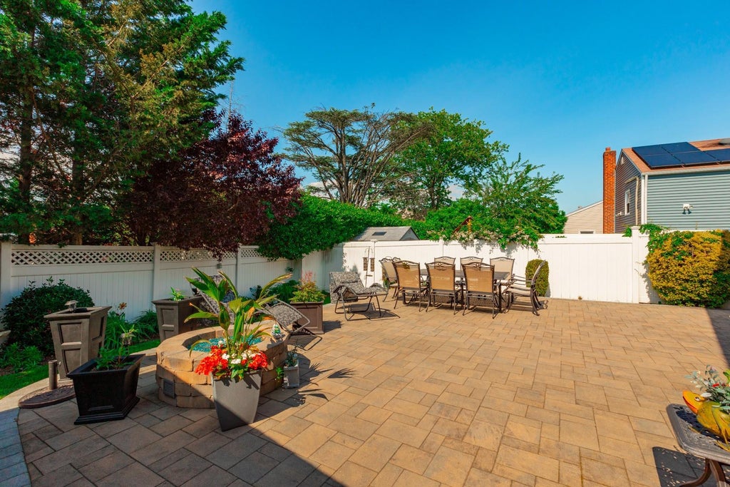 24 of 30 - 147 Mott St., Oceanside, NY