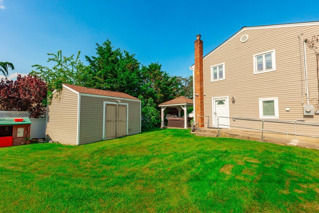 28 of 30 - 147 Mott St., Oceanside, NY