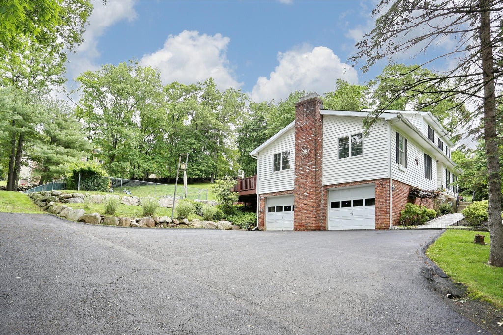 29 of 31 - 285 Willow Grove Road, Stony Point, NY