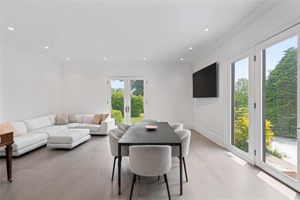 15 of 49 - 204 Centre Island Road, Oyster Bay, NY