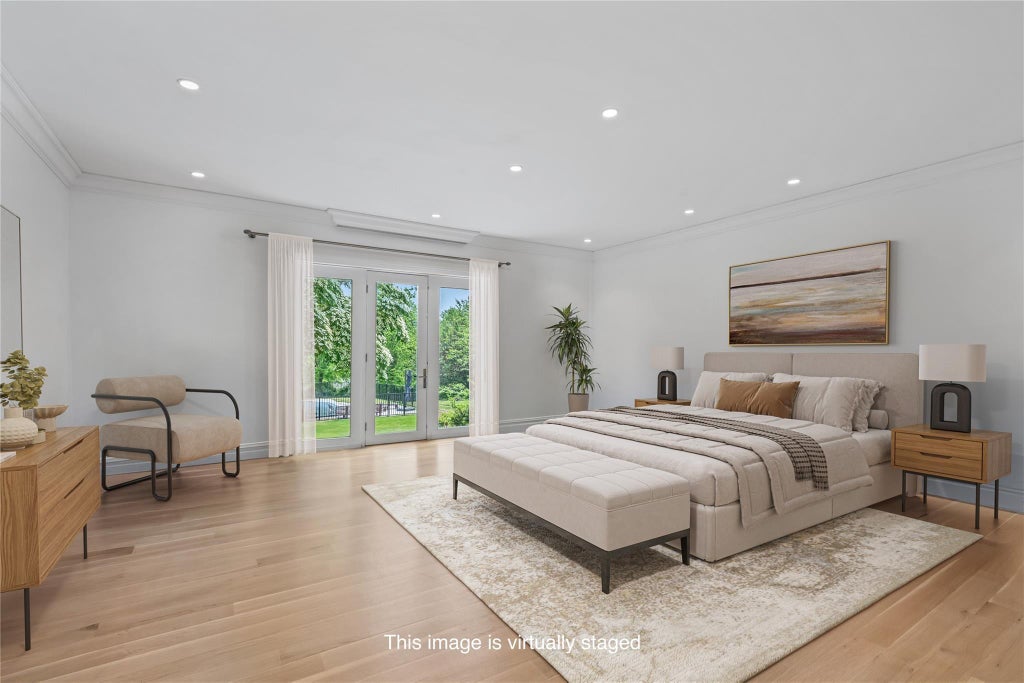 21 of 49 - 204 Centre Island Road, Oyster Bay, NY