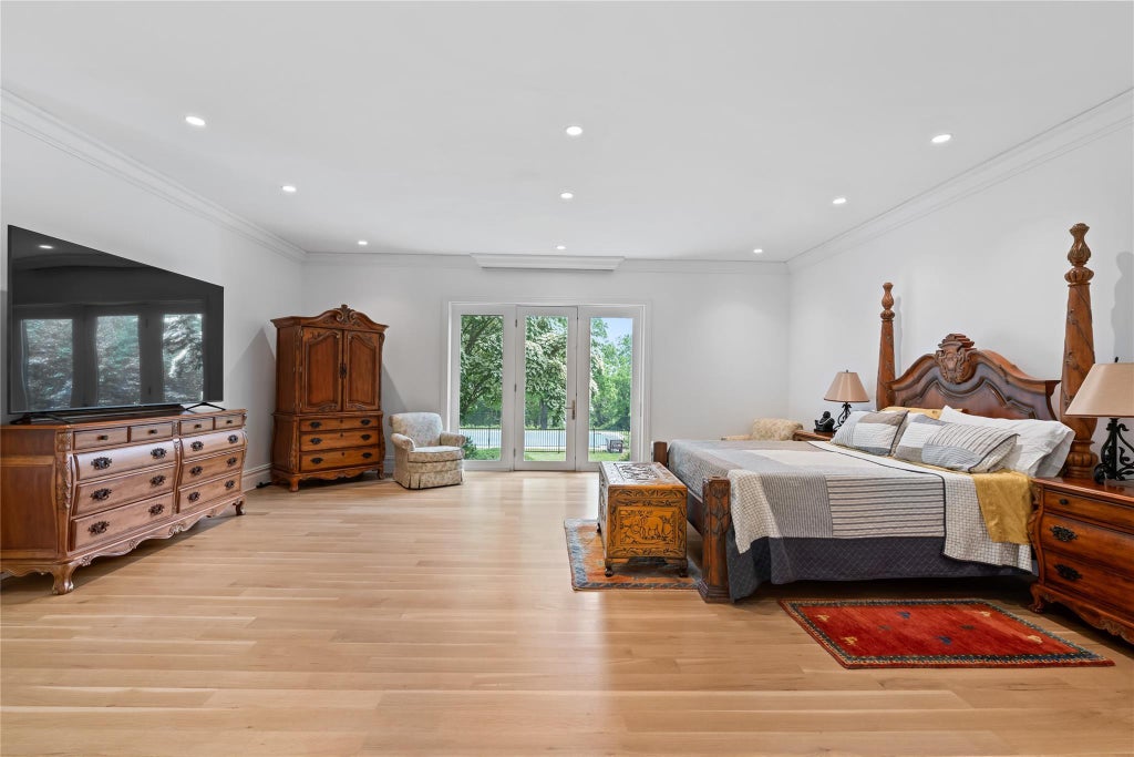 22 of 49 - 204 Centre Island Road, Oyster Bay, NY