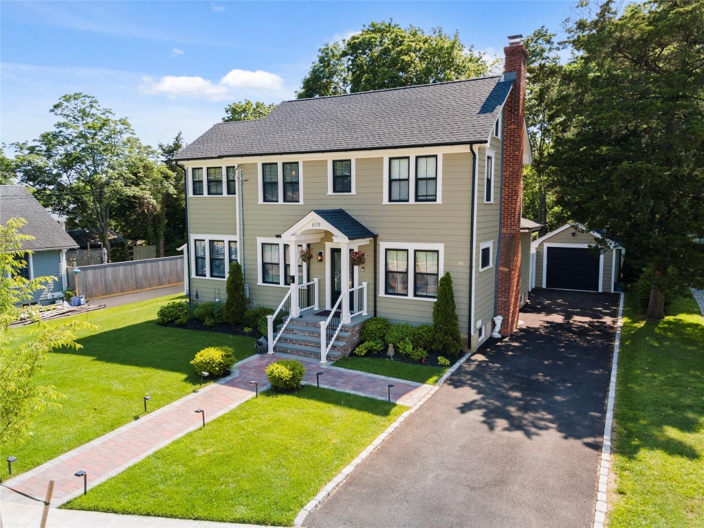 33 of 44 - 220 Aka 619 Bailey Avenue, Greenport, NY
