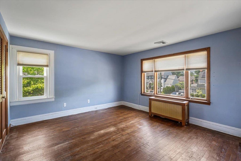 26 of 42 - 84 Hillcrest Avenue, Manhasset, NY
