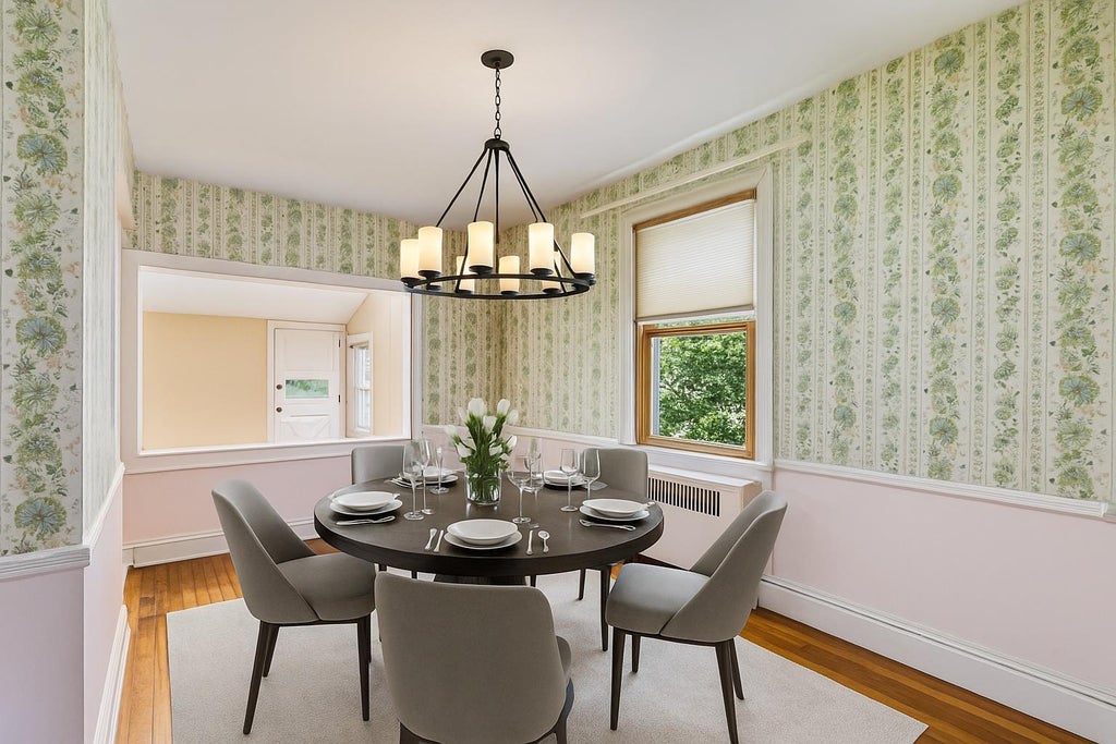 6 of 42 - 84 Hillcrest Avenue, Manhasset, NY