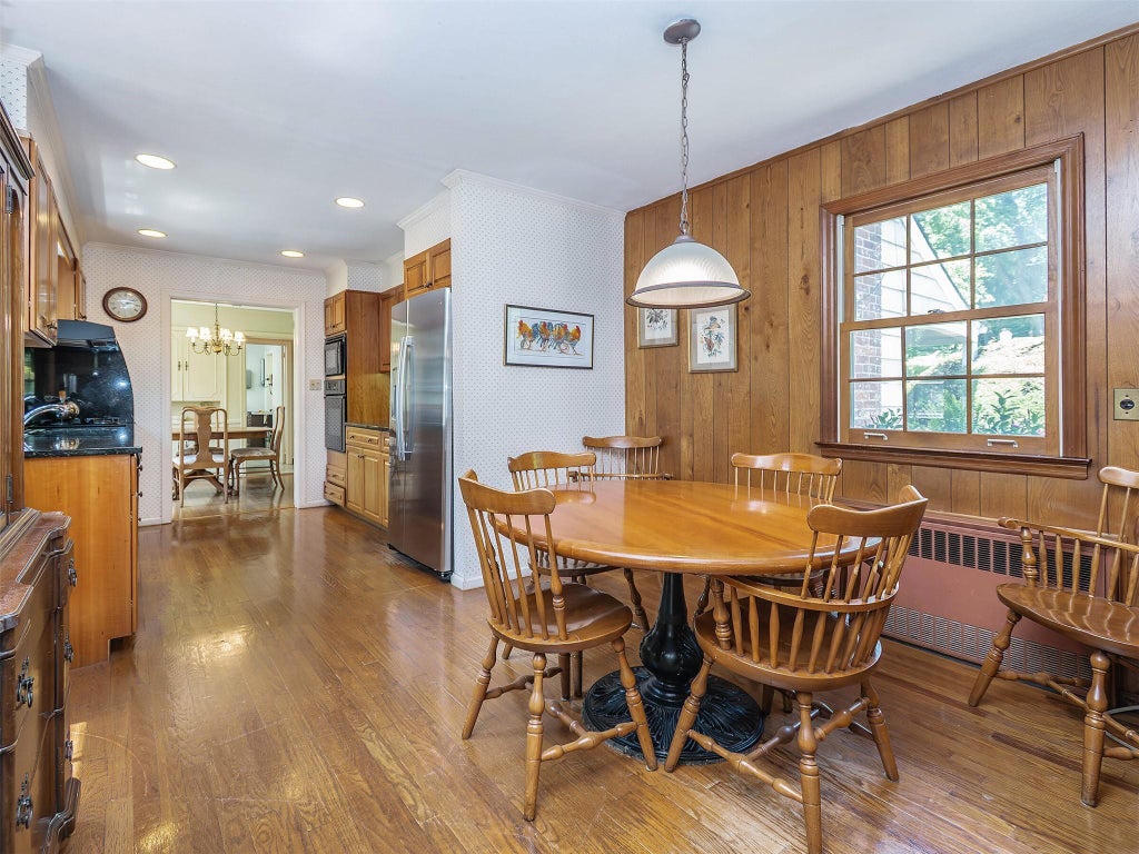 10 of 41 - 22 Beverly Road, Port Washington, NY