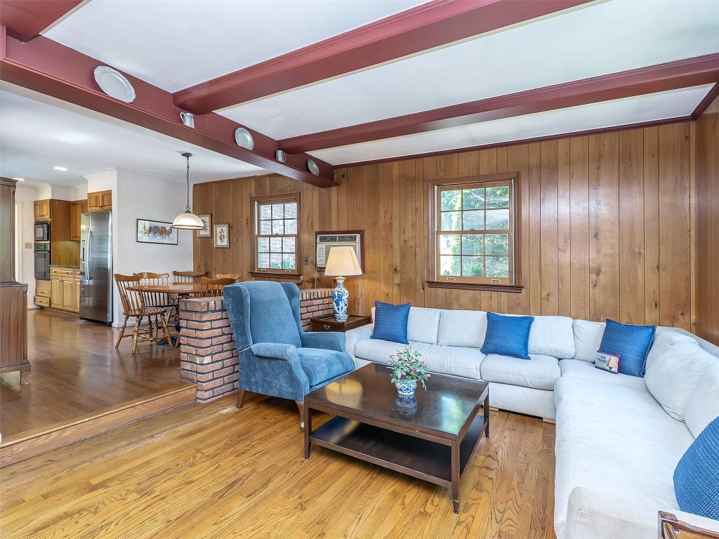 12 of 41 - 22 Beverly Road, Port Washington, NY