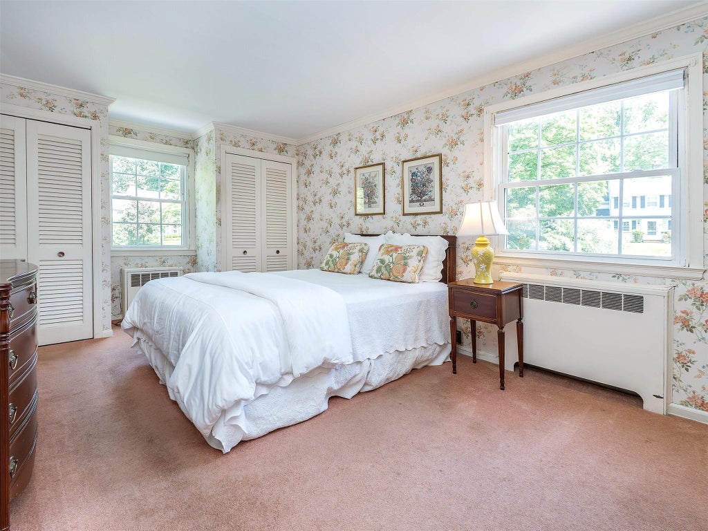 18 of 41 - 22 Beverly Road, Port Washington, NY