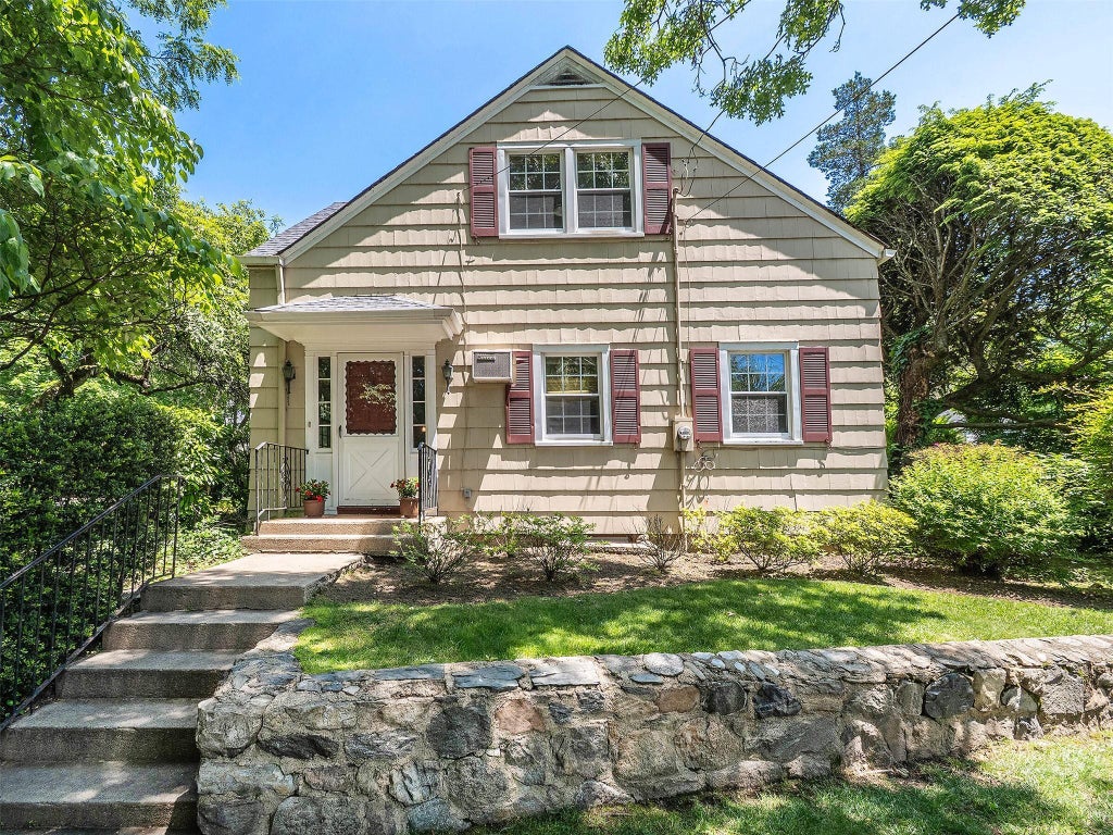 30 of 41 - 22 Beverly Road, Port Washington, NY