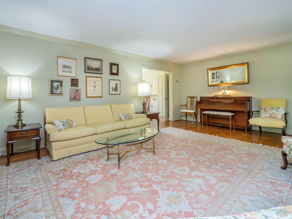 4 of 41 - 22 Beverly Road, Port Washington, NY