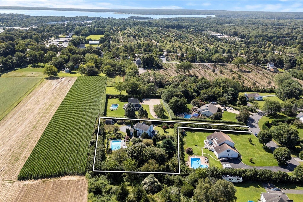 44 of 50 - 97 Grant Drive, Aquebogue, NY
