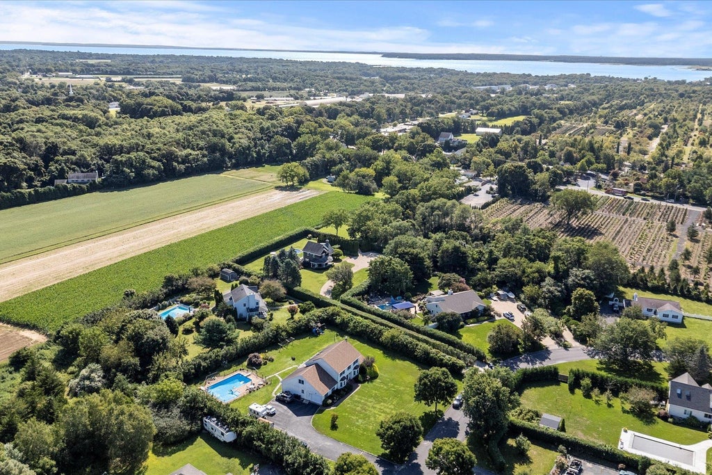 47 of 50 - 97 Grant Drive, Aquebogue, NY