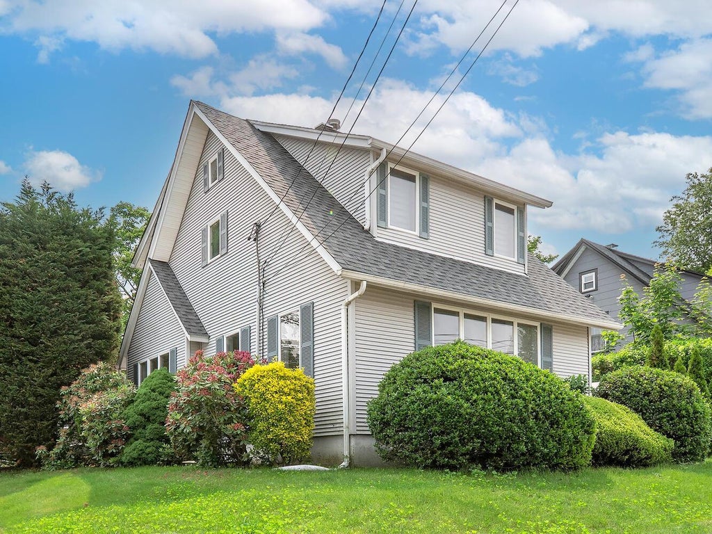 1 of 23 - 21 Herbert Avenue, Port Washington, NY