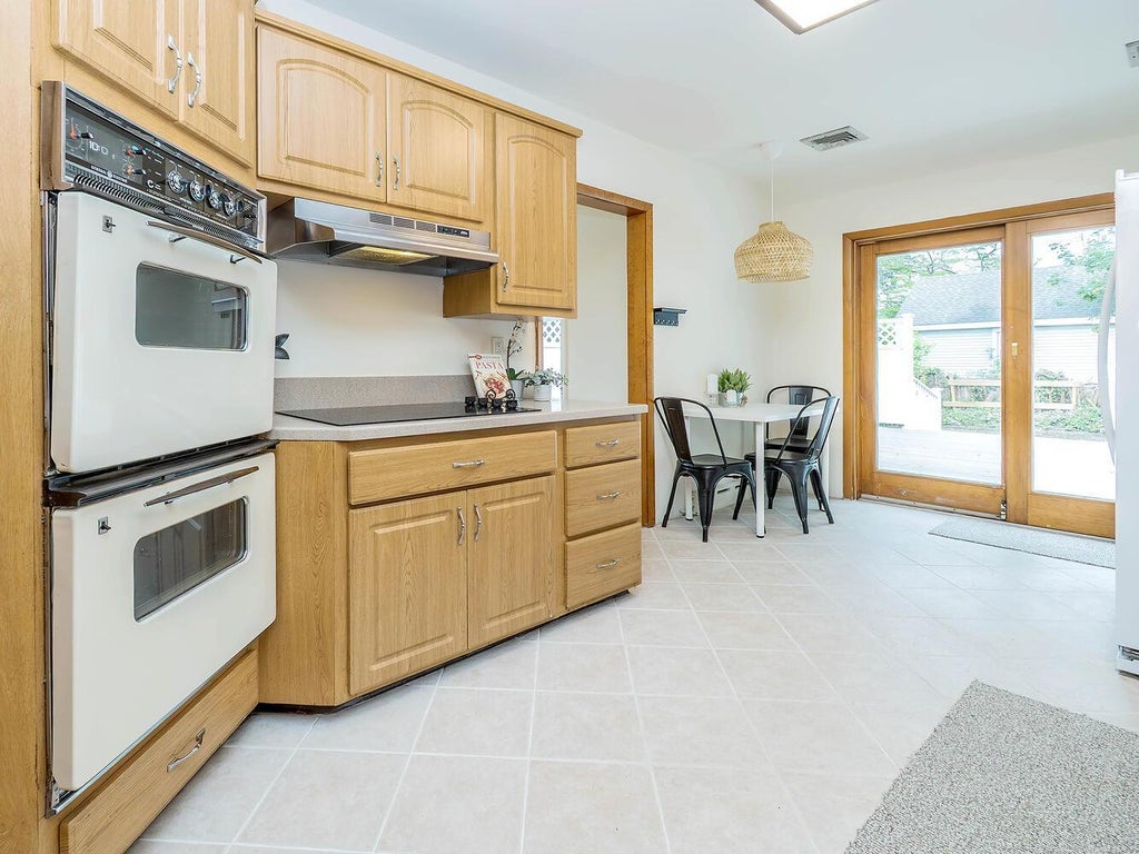 9 of 23 - 21 Herbert Avenue, Port Washington, NY