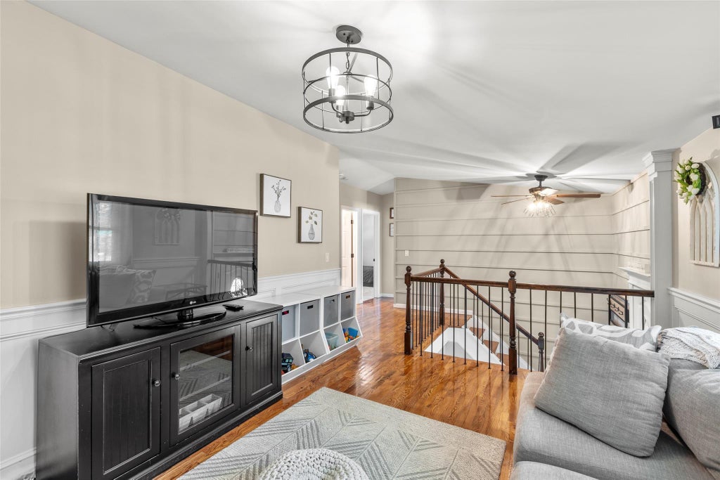 25 of 34 - 25 Arrowhead Lane, East Setauket, NY