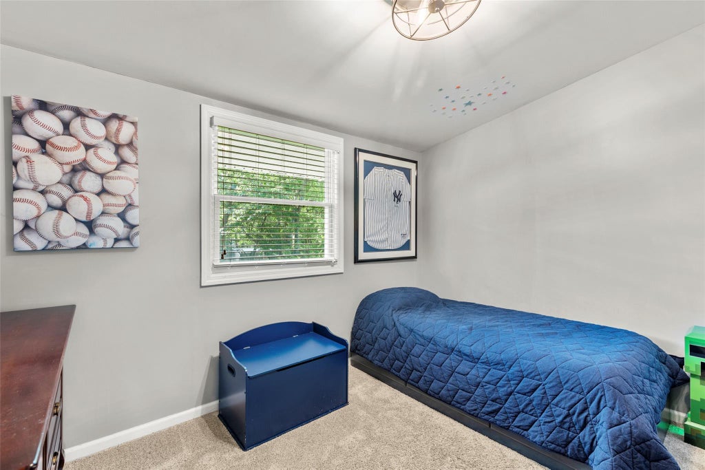 28 of 34 - 25 Arrowhead Lane, East Setauket, NY