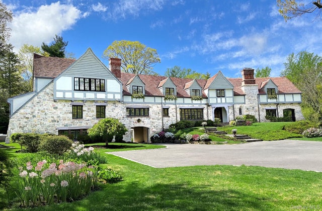 4 Commodore Avenue, Rye