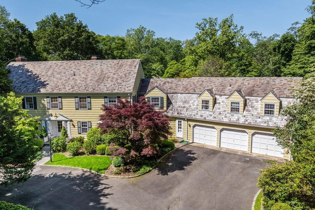 1 of 44 - 24 Wellington Road, Locust Valley, NY
