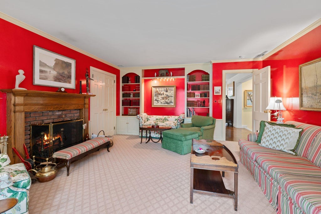 11 of 44 - 24 Wellington Road, Locust Valley, NY