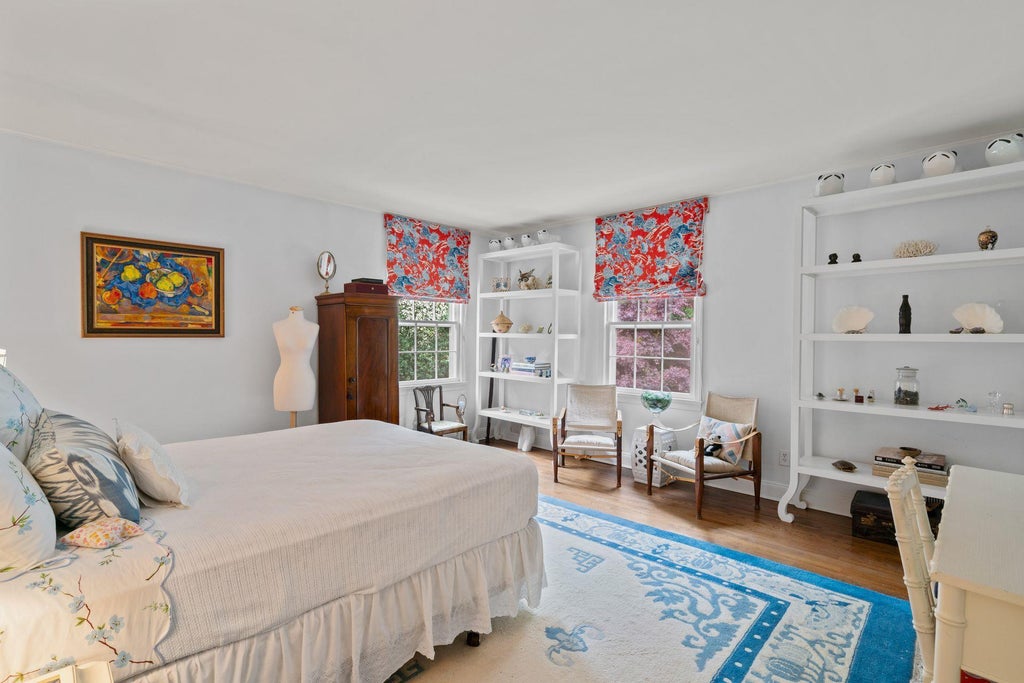 25 of 44 - 24 Wellington Road, Locust Valley, NY