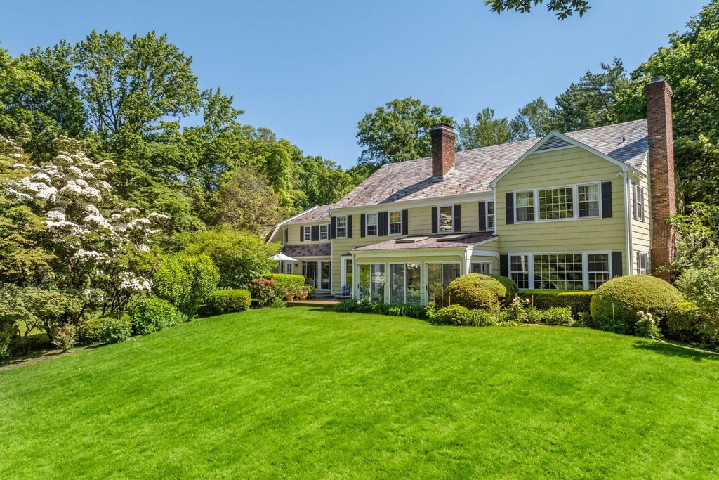 30 of 44 - 24 Wellington Road, Locust Valley, NY