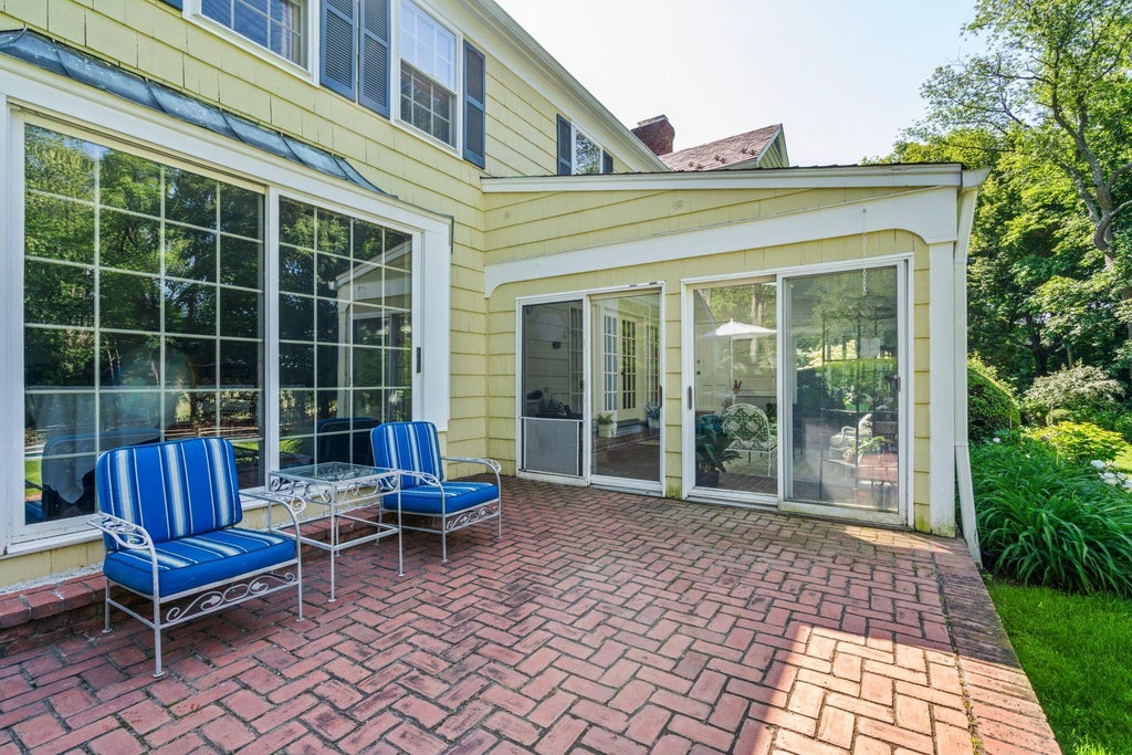 32 of 44 - 24 Wellington Road, Locust Valley, NY