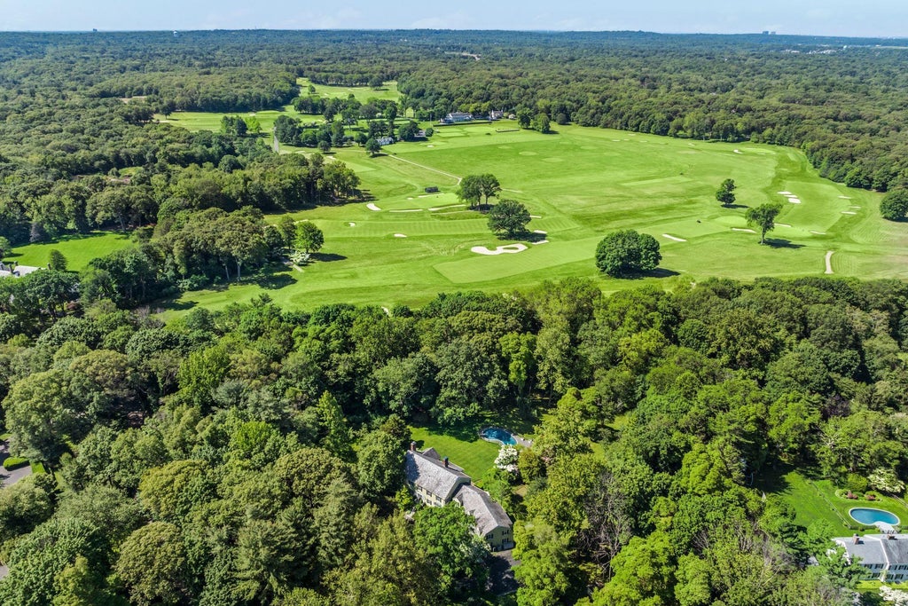 43 of 44 - 24 Wellington Road, Locust Valley, NY