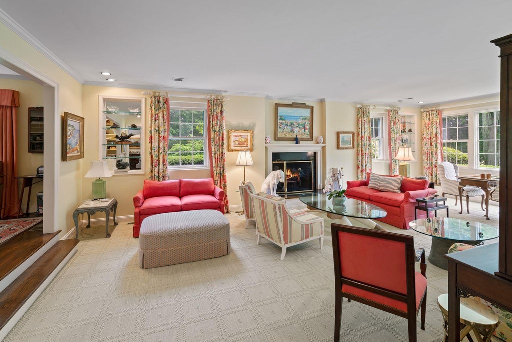 5 of 44 - 24 Wellington Road, Locust Valley, NY