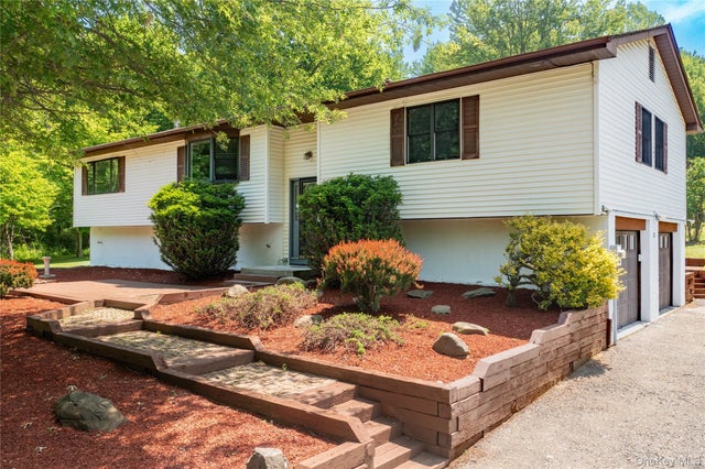 23 Wild Turkey Run, Wappingers Falls