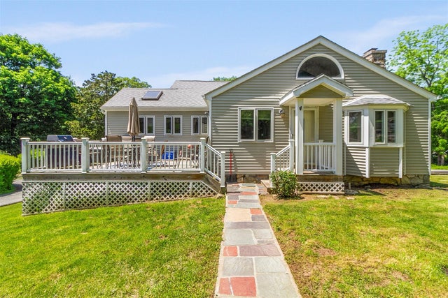 39 Woodland Road, Mahopac