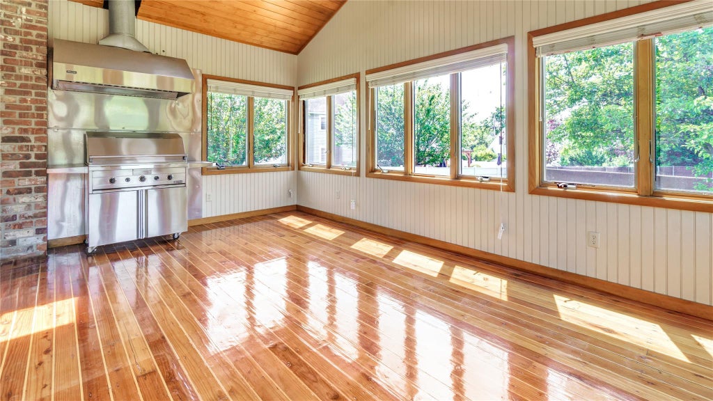 16 of 45 - 38 Perry Avenue, Bayville, NY