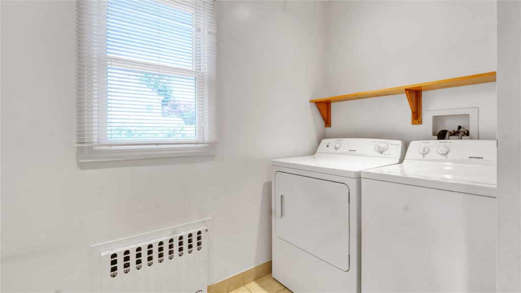 38 of 45 - 38 Perry Avenue, Bayville, NY