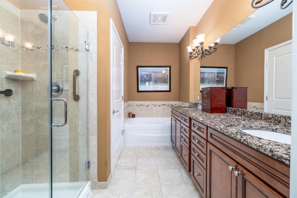 12 of 16 - 77 Maple Avenue # 101, Rockville Centre, NY