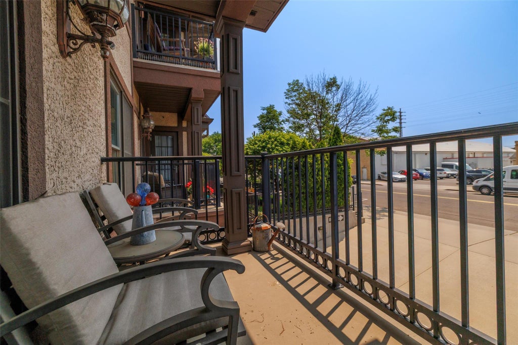 13 of 16 - 77 Maple Avenue # 101, Rockville Centre, NY