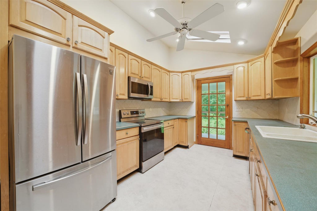 10 of 39 - 99 Furnace Dock Road, Croton-on-Hudson, NY