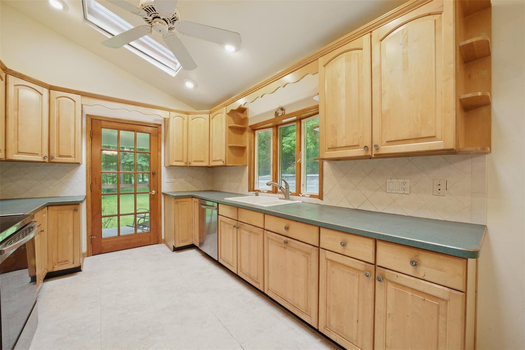 7 of 39 - 99 Furnace Dock Road, Croton-on-Hudson, NY