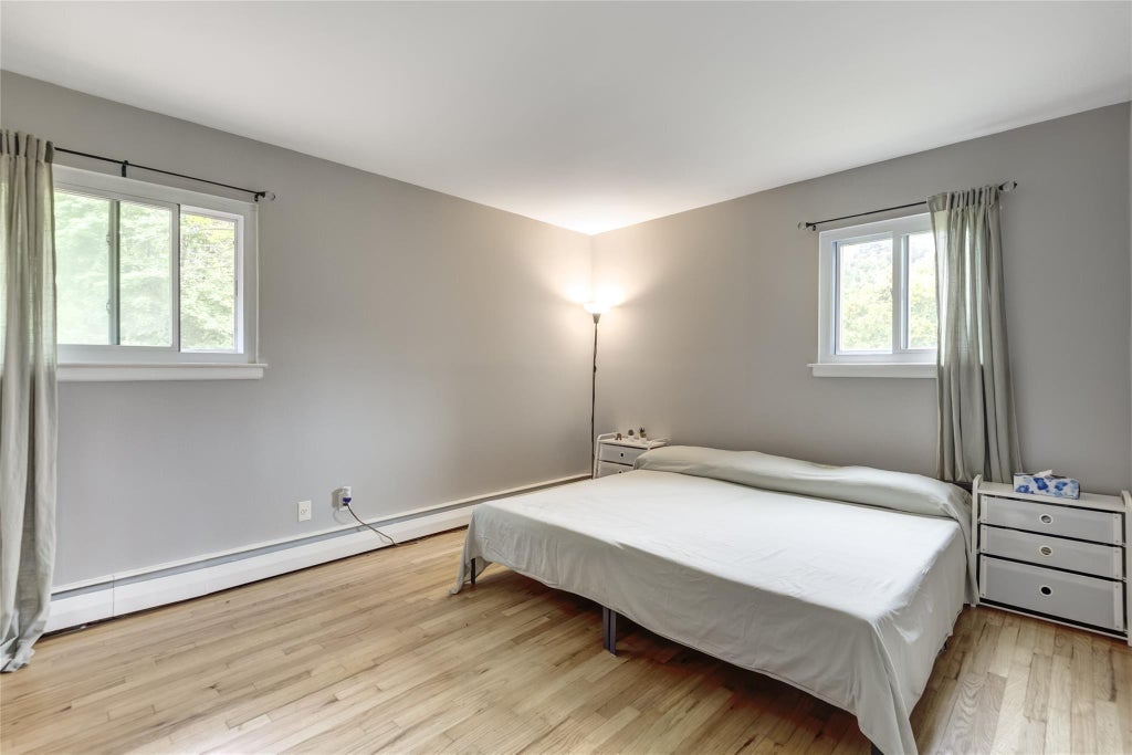 10 of 23 - 7 Searington Drive, Syosset, NY