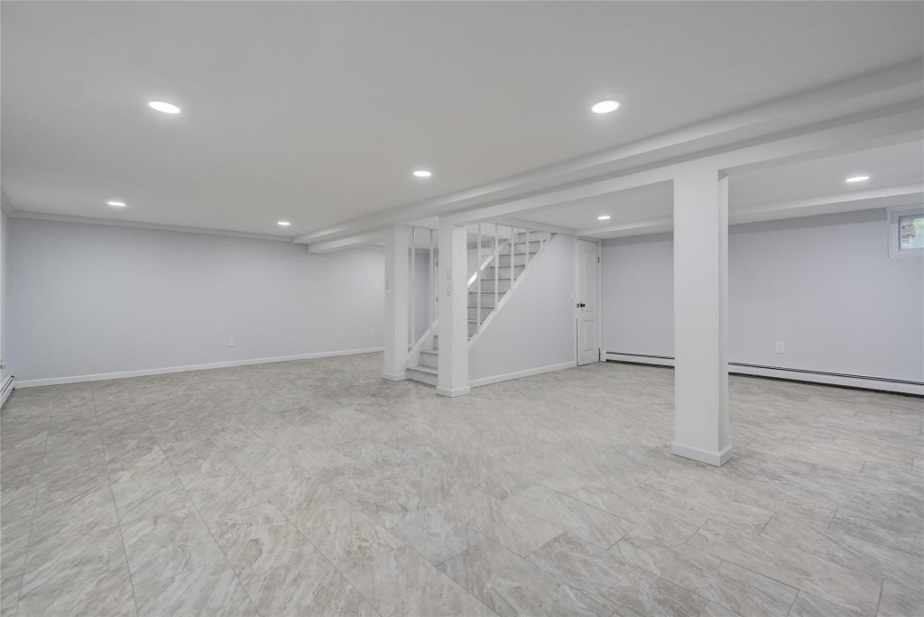 16 of 23 - 7 Searington Drive, Syosset, NY