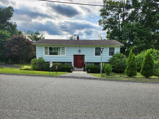 9 Westview Avenue, North Salem