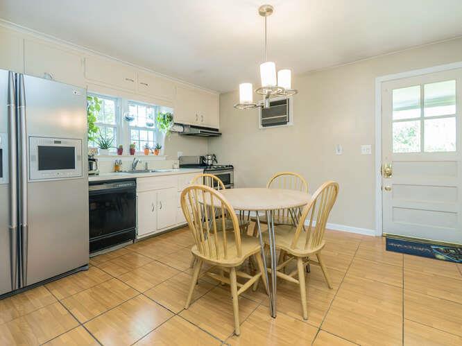 9 of 33 - 44 Glenwood Road, Glen Head, NY
