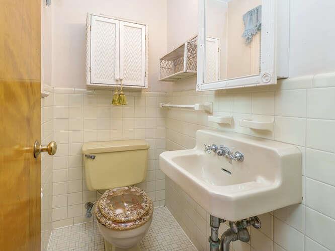 16 of 33 - 44 Glenwood Road, Glen Head, NY